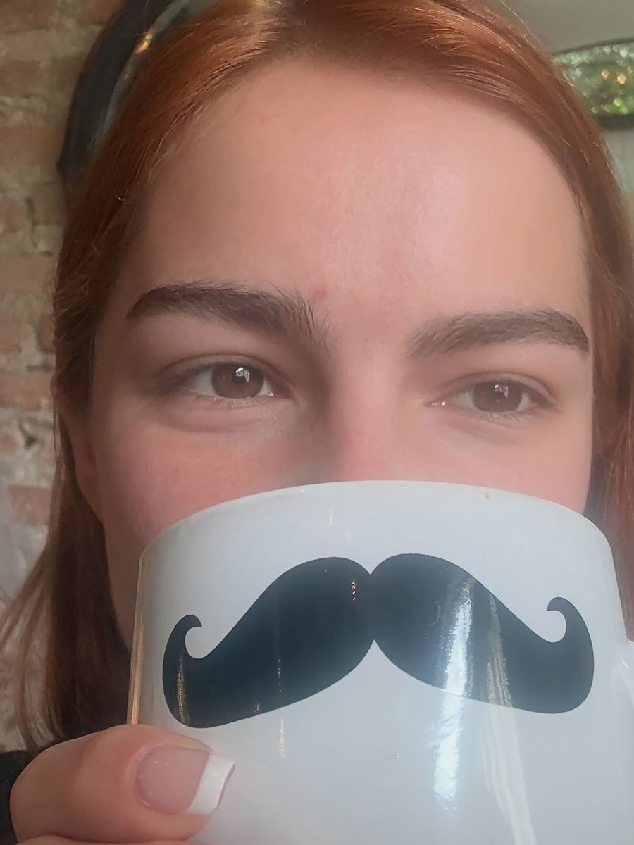 Addison Rae They Love a Goofy Photo Op Just Like Us