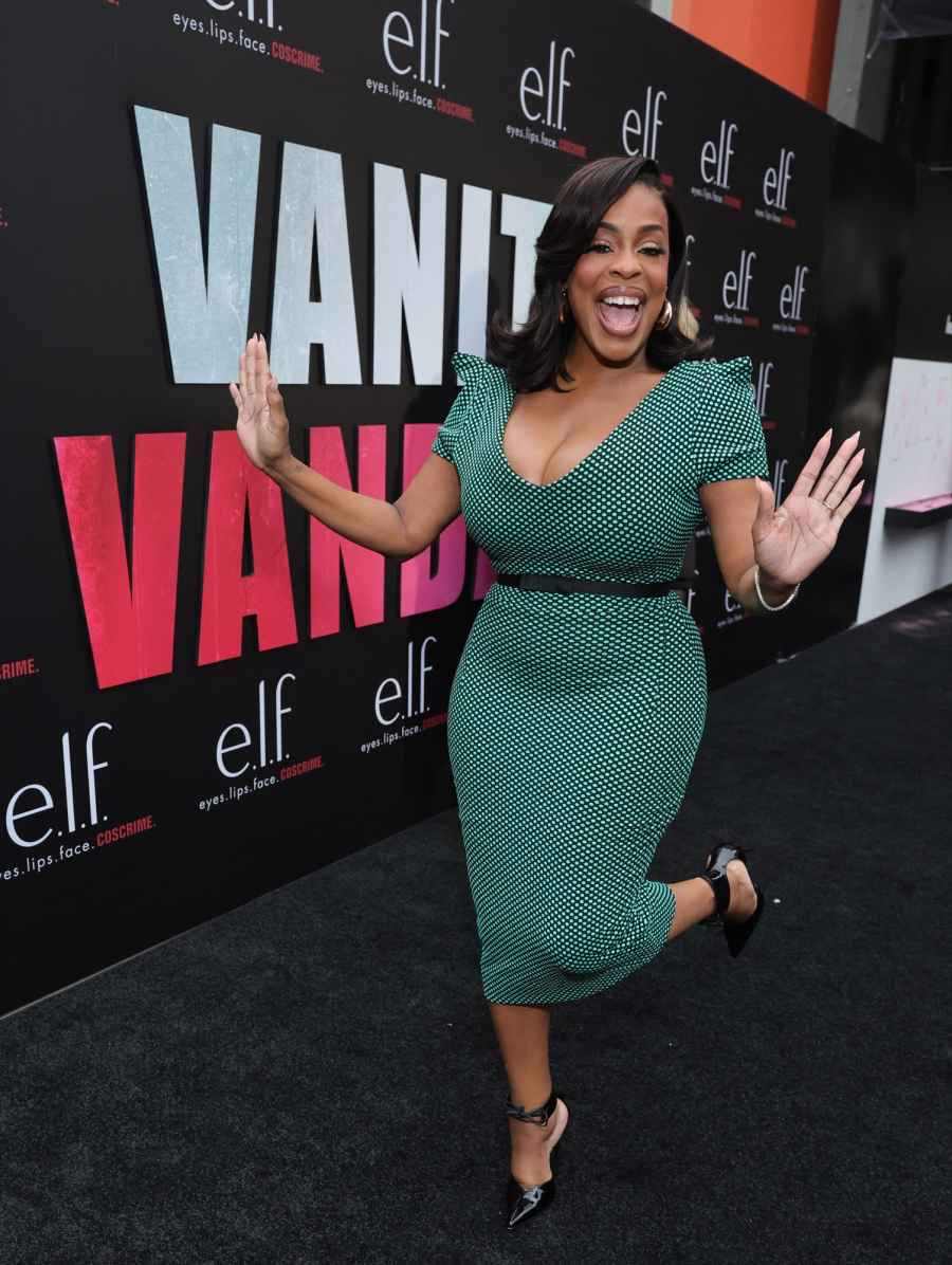 Niecy Nash elf Vanity Hot Pics.JPG