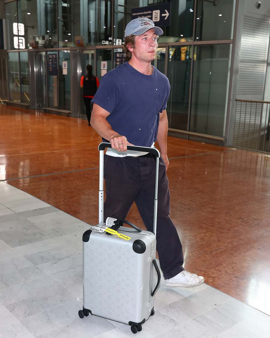 Jeremy Allen White They Roll Luggage Just Like Us