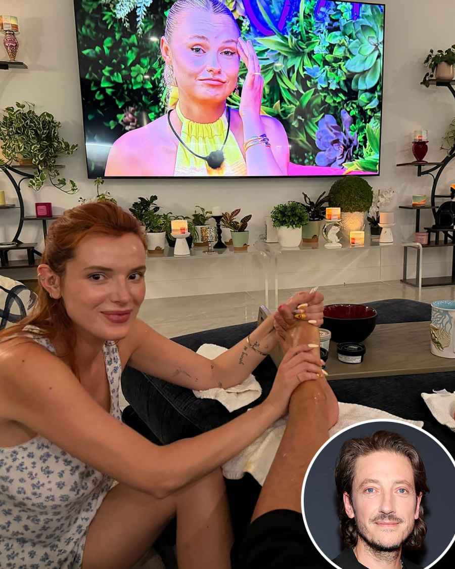 Bella Thorne They Give Foot Rubs Just Like Us